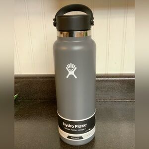 Hydro Flask Wide Mouth in Stone 40 oz